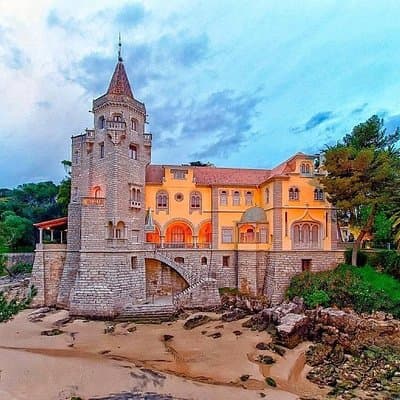 Sintra Private Tour with driver/guide and tickets included 3