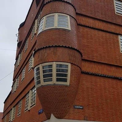 Elisabeth's Tailor made tours and services in Amsterdam and the Netherlands. 4