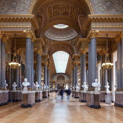 Chateau de Versailles & Gardens. VIP private tour with guide + driver 4