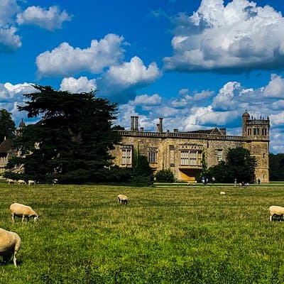 Private Day Tour to Bath, Avebury & The Cotswolds