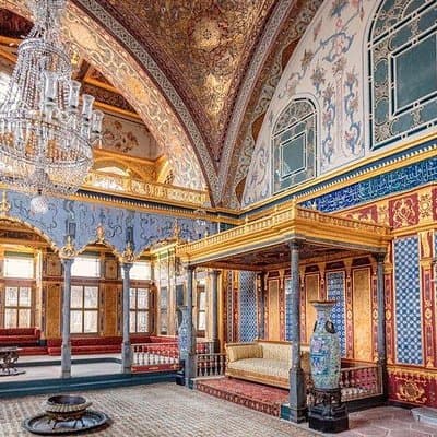 Sultans and Secrets: Topkapı Palace and Hagia Sophia Private Tour 4