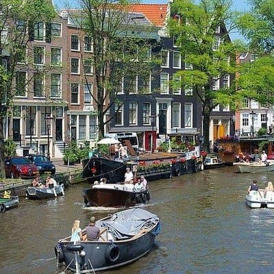 Red Light District tour with canal cruise 5