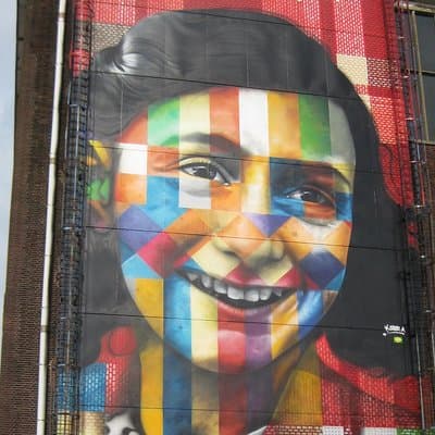 2-Hour Private Anne Frank Walking Tour with Drink 4