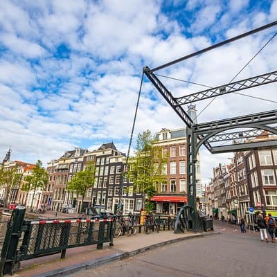 Discover Amsterdam’s most Photogenic Spots with a Local 3