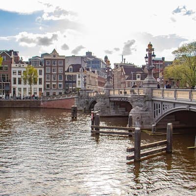 Discover Amsterdam’s most Photogenic Spots with a Local 5