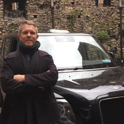 Heathrow Airport Pickup & Tour