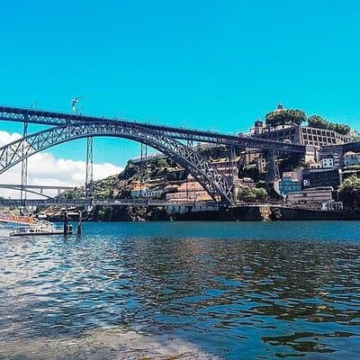Private Trip from Lisbon to Porto with multiple stops on the way