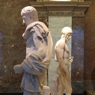 Desire on Display: The Homoerotic Louvre Tour (Max 6 people) 4