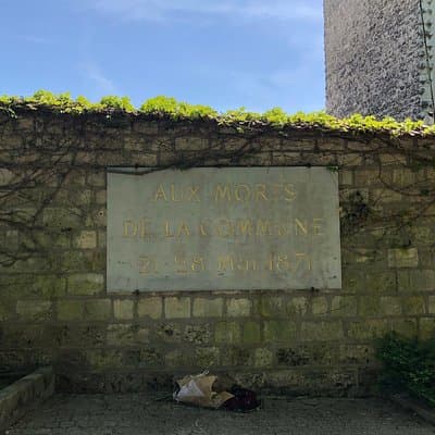 Semi-Private Père Lachaise Cemetery Tour 3