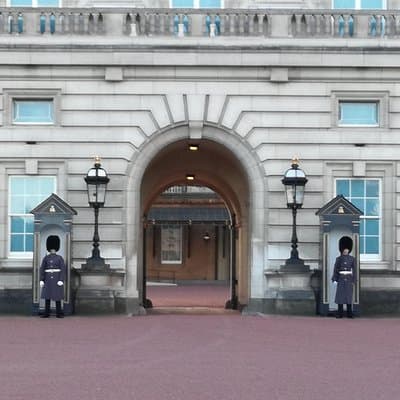 London with a Local (Historical) 5