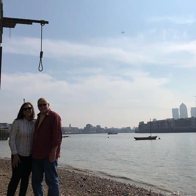 In Jack The Ripper Footsteps: Private Black Cab Tour in London 3