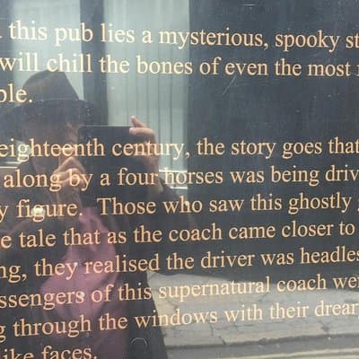 In Jack The Ripper Footsteps: Private Black Cab Tour in London 5