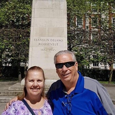 "The Darkest Hour": Private Half-Day Black Cab Tour in London 4