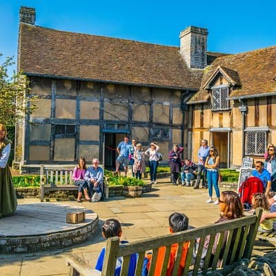 Private Tour to Stratford-Upon-Avon and The Cotswolds
