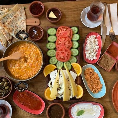 Two Continents Private and Guided Food Tour in Istanbul. 5