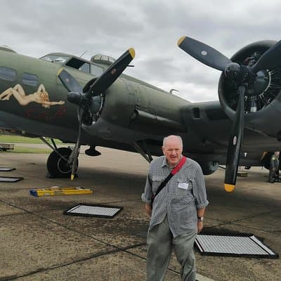 Luxury Private Vehicle Day Hire:London with Stopover Duxford imperial War Museum