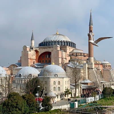 Hagia Sophia, Basilica Cistern and Grand Bazaar Tour in Istanbul 4