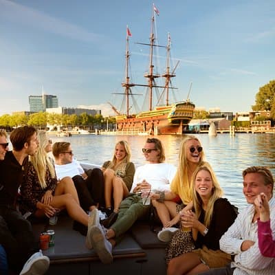 Amsterdam Private BBQ and Drinks Cruise With Onboard Chef