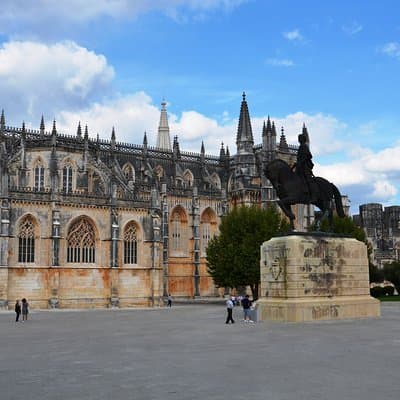 Private Transfer Lisbon-Porto with 2 (two) visits 4