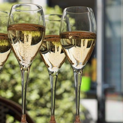 Private Guided Tour in Champagne from Paris with Moet&Chandon visit.