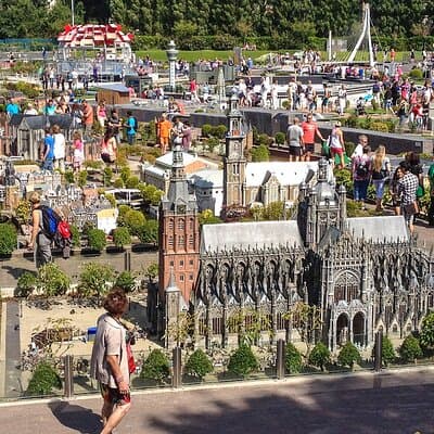 Private Tour Delft The Hague(Delft Blue/Royal Fam)6 hrs 1-15 pers 2