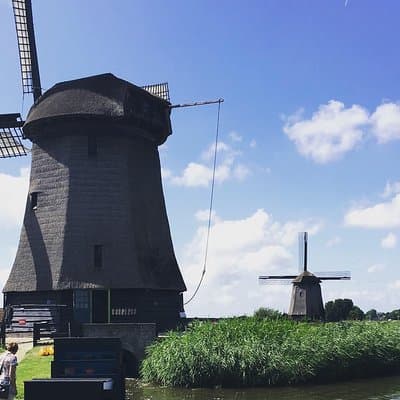 Private Amsterdam and Countryside Tour in a Comfortable Mercedes Minivan 3