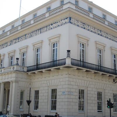 St James' & Mayfair - Private Tour of London's Royal & Aristocratic Villages 4