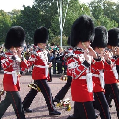 Royal London with Changing of the Guard Private Car Tour 2
