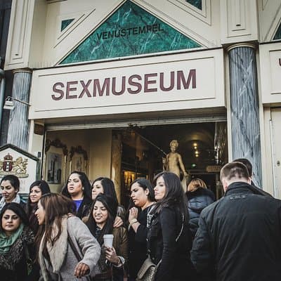 Private Amsterdam Red Light District and Coffee Shop Tour with Expert Guide 3