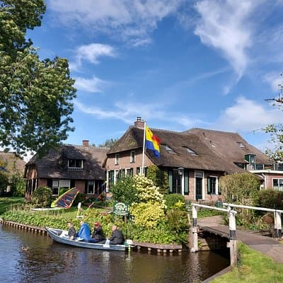 Giethoorn Small-Group Tour from Amsterdam (Max. 8 People) 4