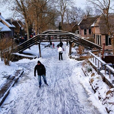 Giethoorn Small-Group Tour from Amsterdam (Max. 8 People) 5