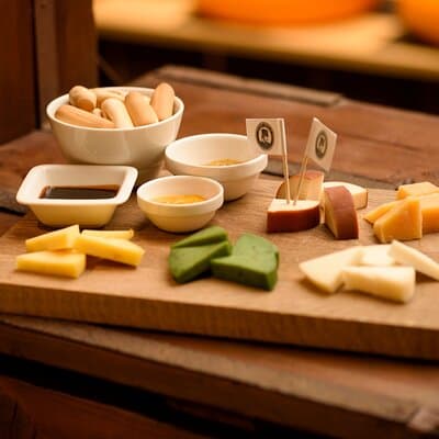 Premium Cheese Tasting with Wine and Beer Pairing 3