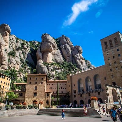 Barcelona Shore Private Excursion: Montserrat and Cava Tasting 2