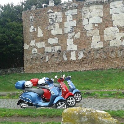 Rome Vespa Primavera 125 cc Rental - 72 Hours Rental 3