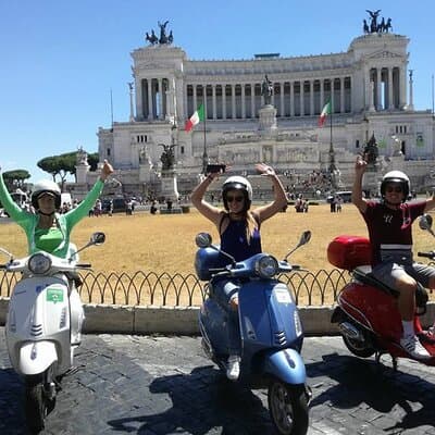 Rome Vespa Primavera 125 cc Rental - 48 Hours Rental 5