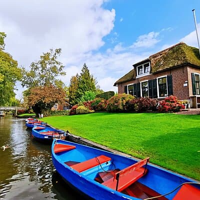 Giethoorn, Afsluitdijk, Zaanse Schans Day Tour Incl Hotel Pick Up