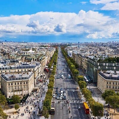 Private Transfer: Paris to Disneyland Park or Hotel by Luxury Van 4
