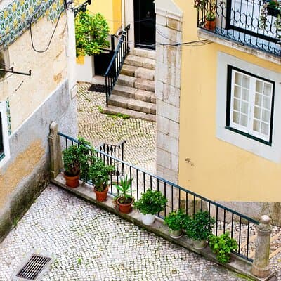 Photography Workshop-Tour in Alfama - Lisbon 5