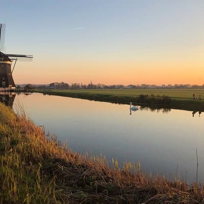 Private transfer Schiphol airport to or from The Hague & Delft 5