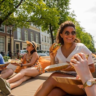 Amsterdam Private Boat Trip With Skipper, Burger and Beers 4