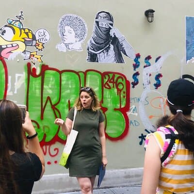 Street art tour at Soho 3