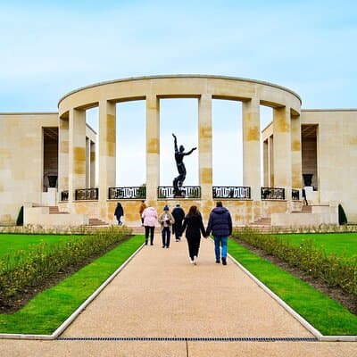 Private Normandy D-Day Experience from Paris with Hotel Pickup 3