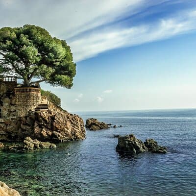 Catalonia Private Tour with Medieval Towns and Montserrat with Transport 5