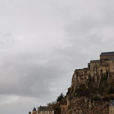 Mont Saint Michel Private VIP Tour with Champagne from Paris 3