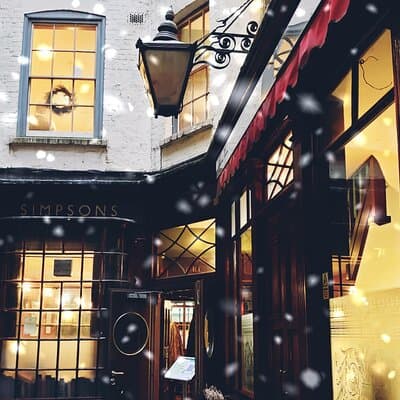 A Christmas Carol and Charles Dickens Old London Walking Tour