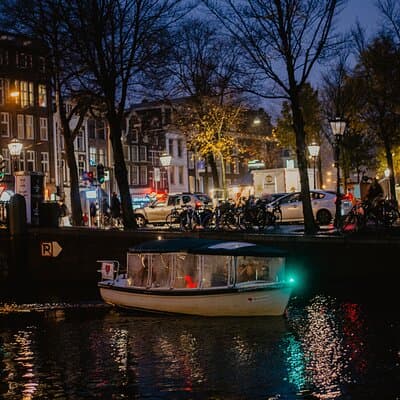 Private Romantic Evening Canal Cruise – The Original 4