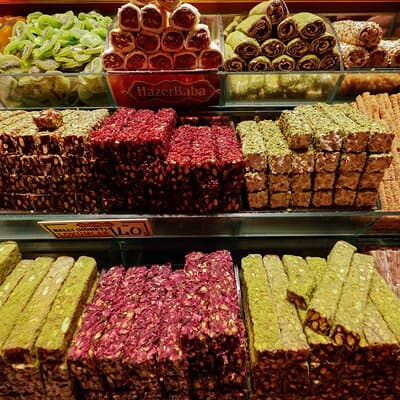 Private Full-Day Strolling through the Old Markets of Istanbul 3