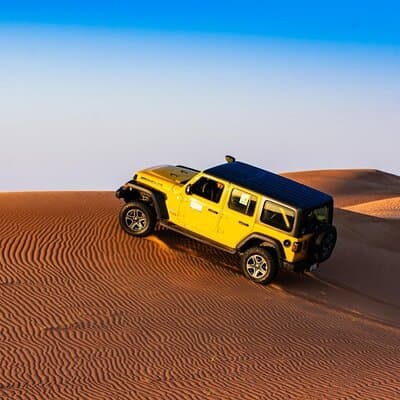 Dubai Private 4x4 Desert Safari with Traditional Dinner Options 3