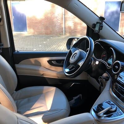 Amsterdam Airport Schiphol (AMS) Private Transfer to Amsterdam