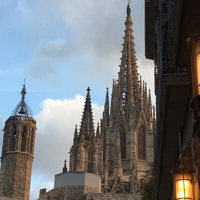 Coffee and Art Tour walking Gothic Quarter, Official Guide 5